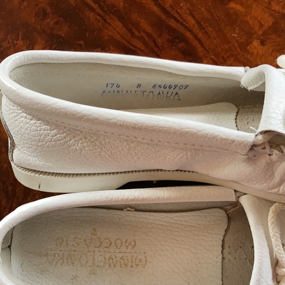 Minnetonka Moccasins - Ladies - Picture 3 of 4